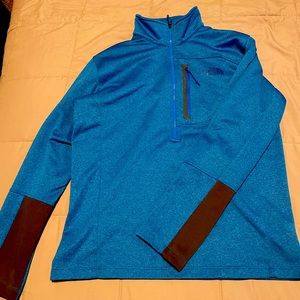 North face men’s pull over